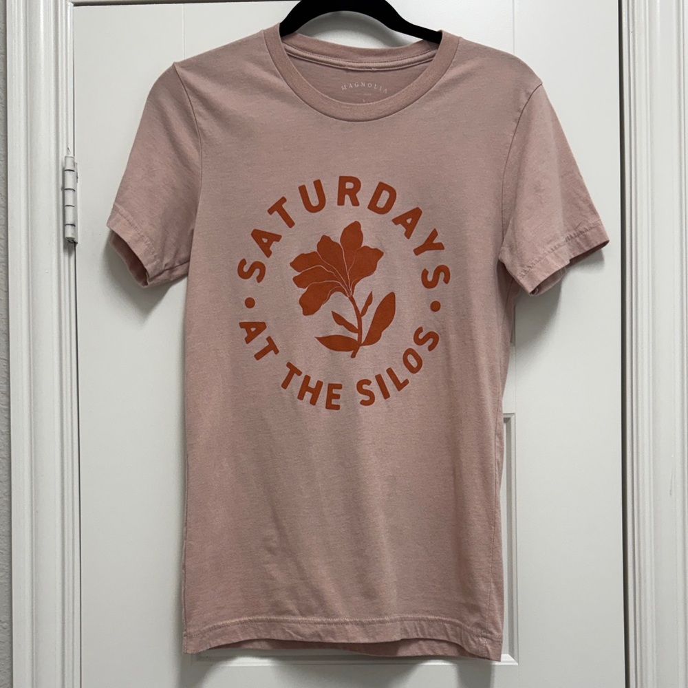 Magnolia Dusty Pink Tee with Rust Floral Logo